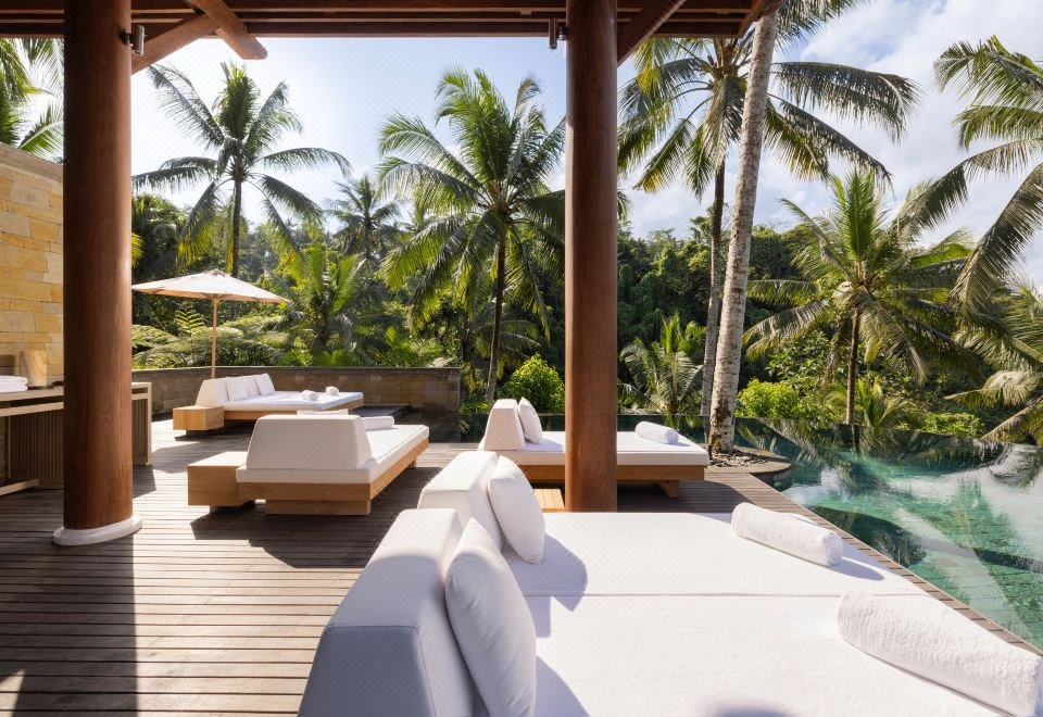 Como Shambhala Estate yoga retreat luxury wellness resort Ubud