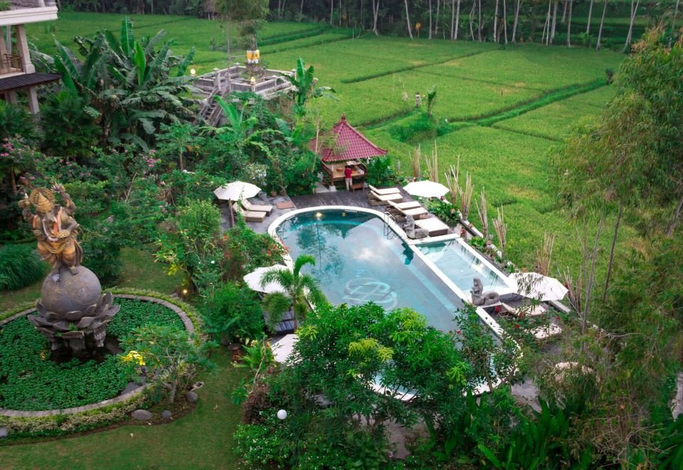 Top Ubud Hotels With Floating Breakfast Experience