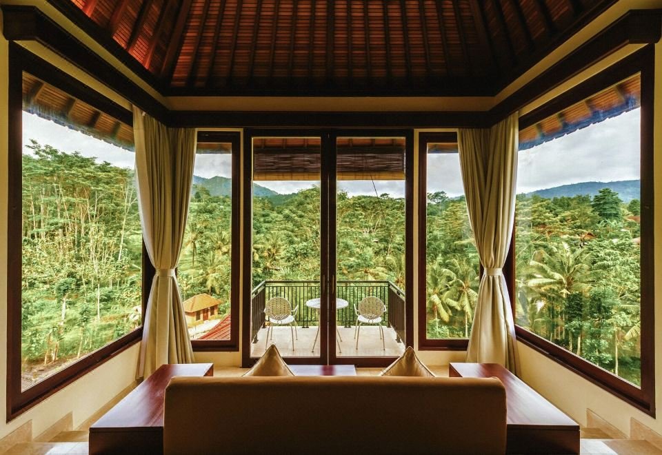 Cepik Villa Sidemen by Agata