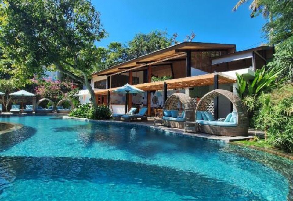 Deep Roots Dive & Yoga Resort